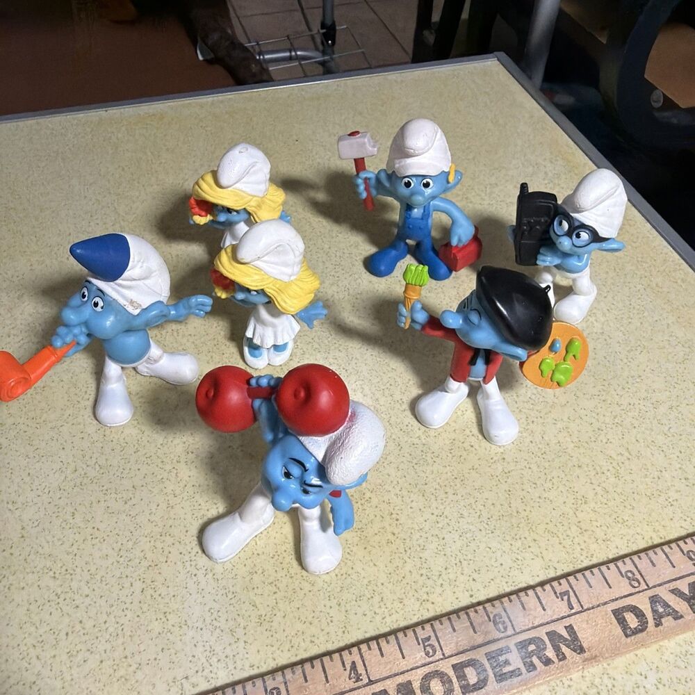 Lot Of 7 Smurfs PVC Figures From McDonalds 3" 2011 Peyo